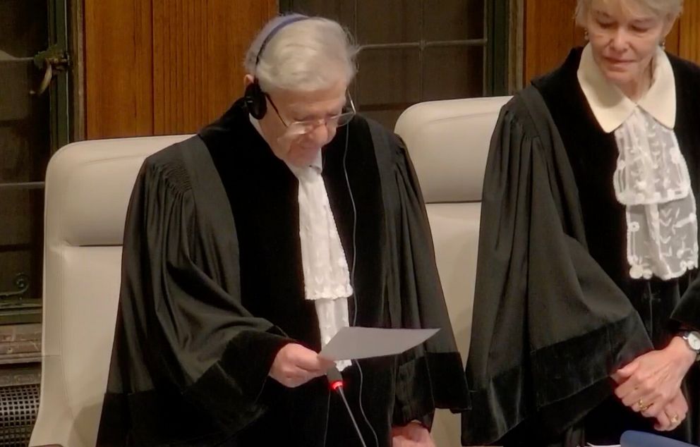 אהרן ברק כשופט אד הוק בבית הדין הבינלאומי בהאג   מקור: בית הדין הבינלאומי בהאג