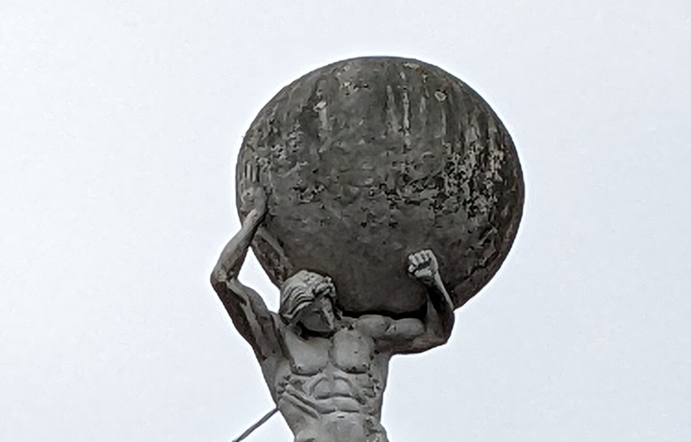 פסל של אטלס, אוטרכט   מקור: ויקיפדיה (פקיר אן אל)