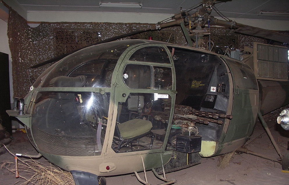מסוק אלואט III – אחד מדגמי המסוקים ששימשו את חיל האוויר הרודזי במשימות תקיפה וחיפוי   מקור: ויקיפדיה (אנ.ג'יי.אר זד.איי)