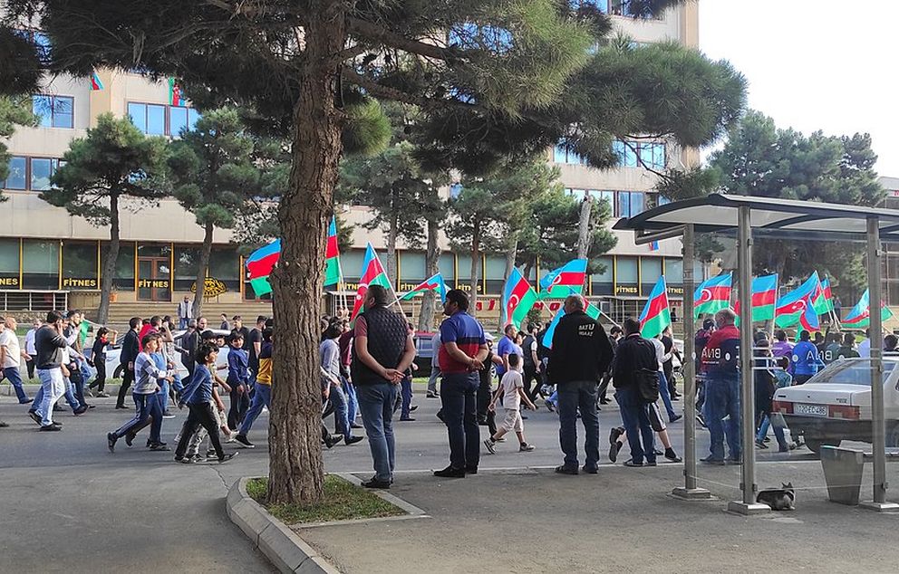 בתמונה הפגנת תמיכה בצבא האזרבייג'ני שנערכה בבאקו ב-1 באוקטובר   מקור: ויקיפדיה
