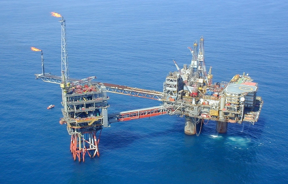 אסדת קידוח נפט בים הצפוני   מקור: ויקיפדיה