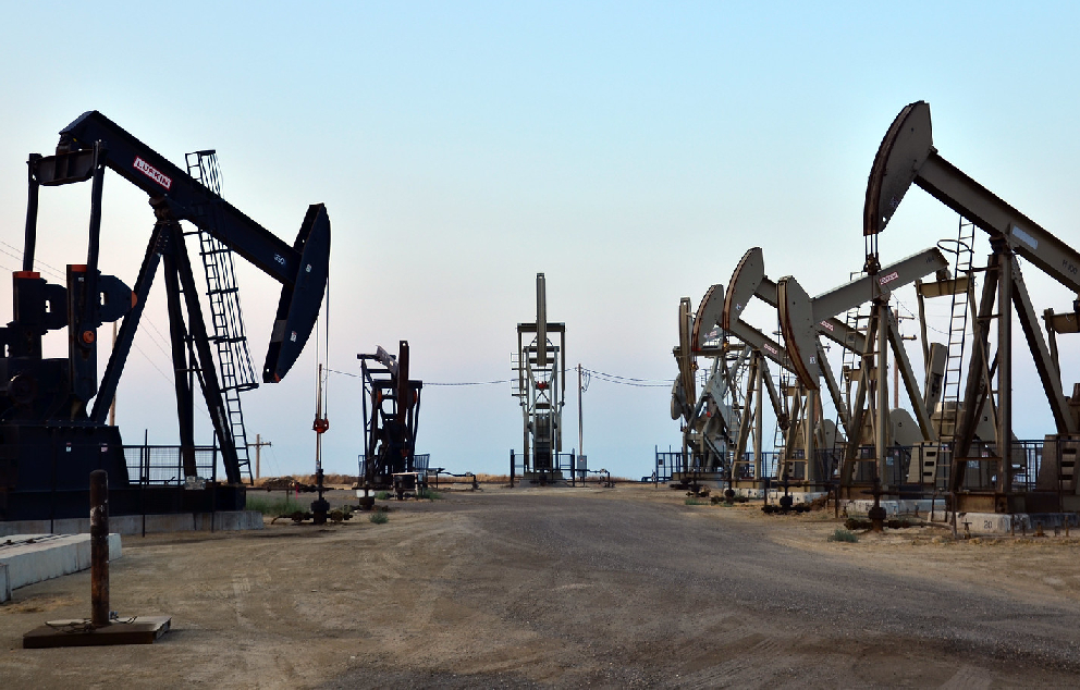 שדה נפט בקליפורניה   מקור: פליקר (לשכת ניהול הקרקע של קליפורניה)