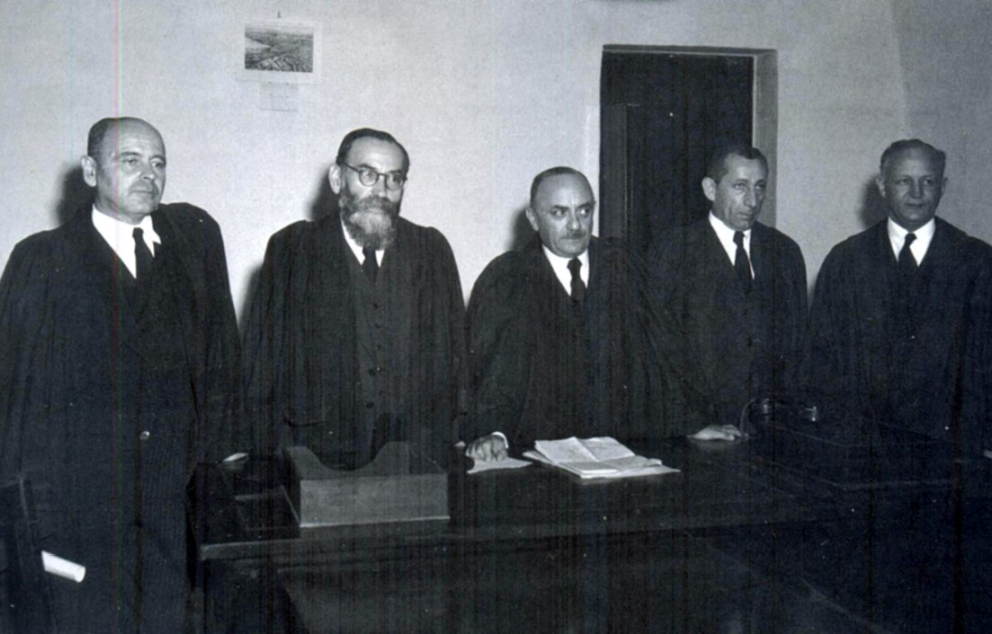 חמשת השופטים הראשונים בבית המשפט העליון, 1948   מקור: ויקיפדיה (לזר דינר)