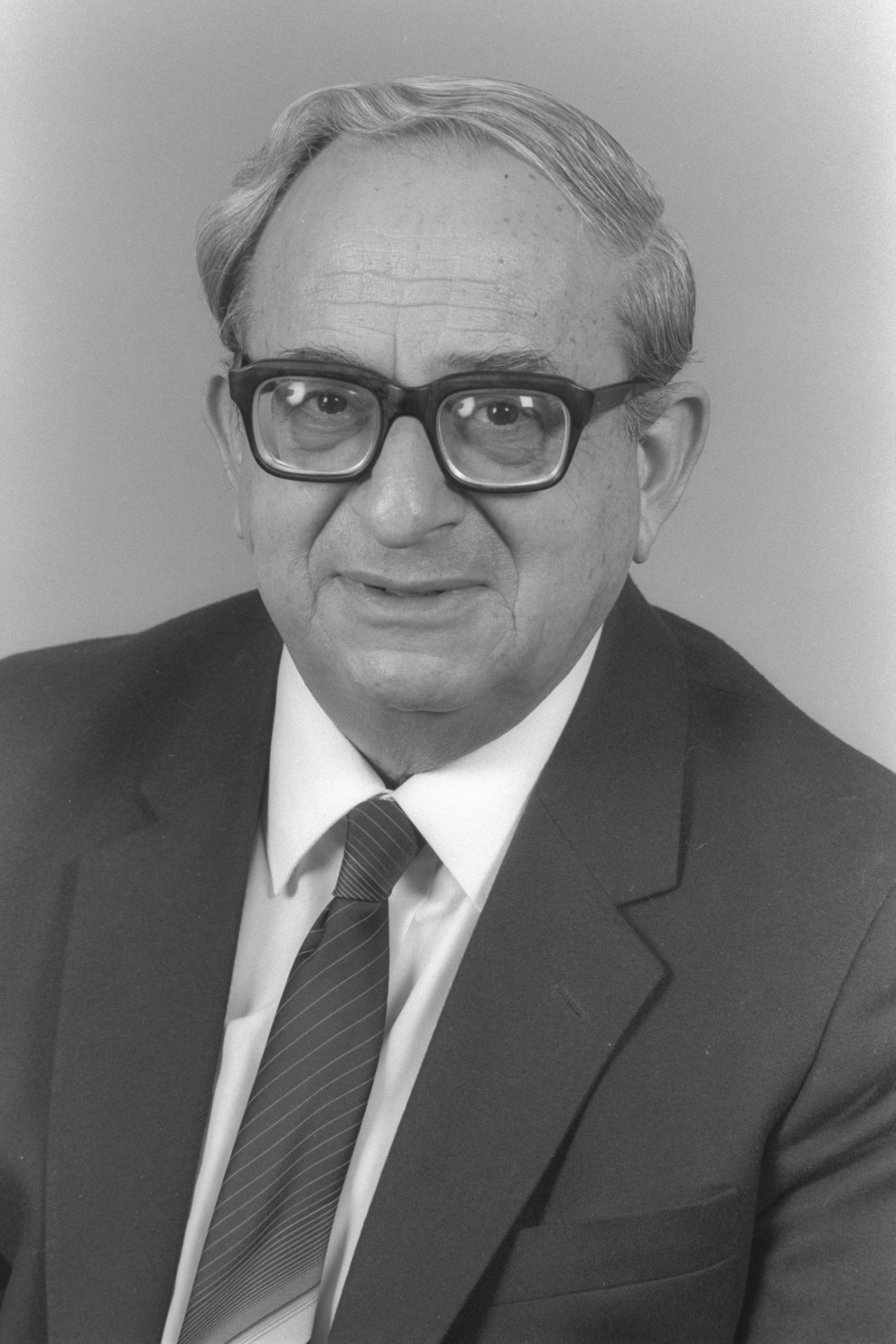 Yitzhak Navon 1984 Saar Yaacov